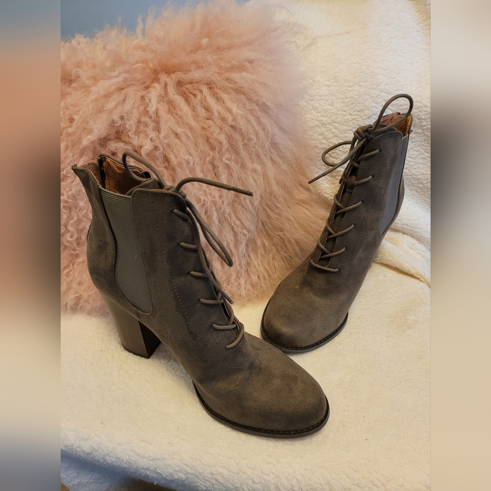 Dress Barn Olive Green Faux Suede Hiker Boots (Kristen)